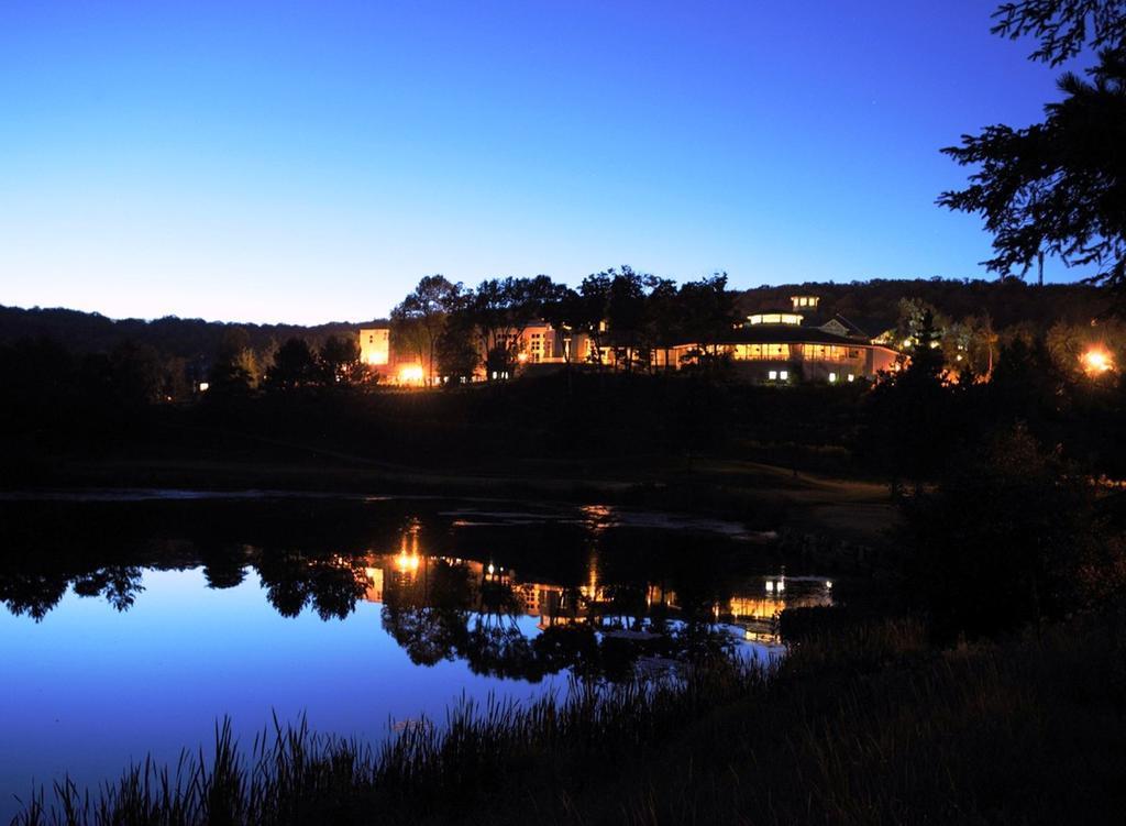 Deerhurst Resort Гантсвілл Екстер'єр фото