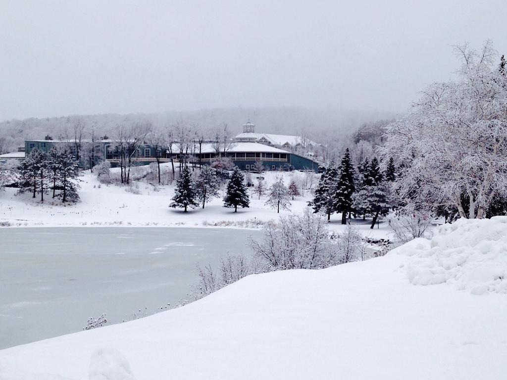 Deerhurst Resort Гантсвілл Екстер'єр фото
